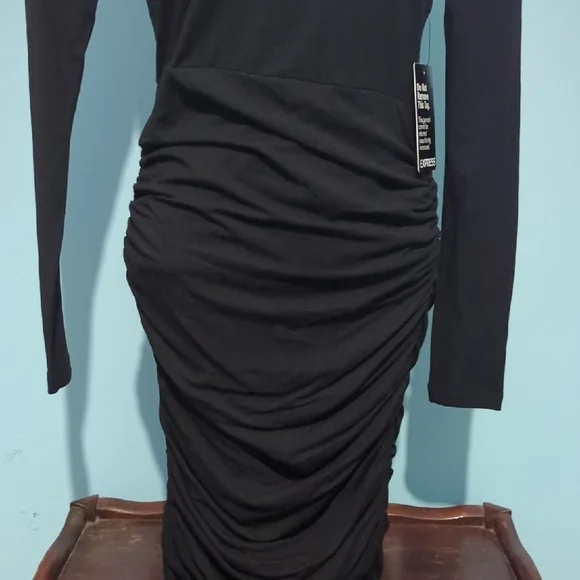 Express Black Ruched Long Sleeve Dress - Picture 3 of 11
